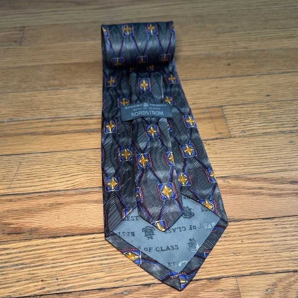 Beautiful Robert Talbott Nordstrom Best of Class Hand Sewn Gray/Gold Silk Tie